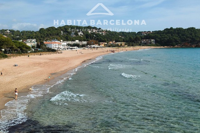 la mora beach