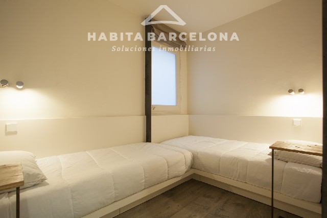 20. 24 Córcega